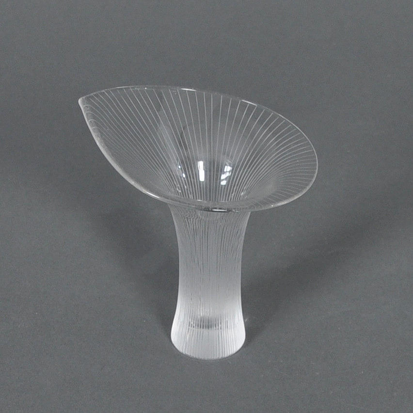 TAPIO WIRKKALA. Iittalalle "kantarelli".