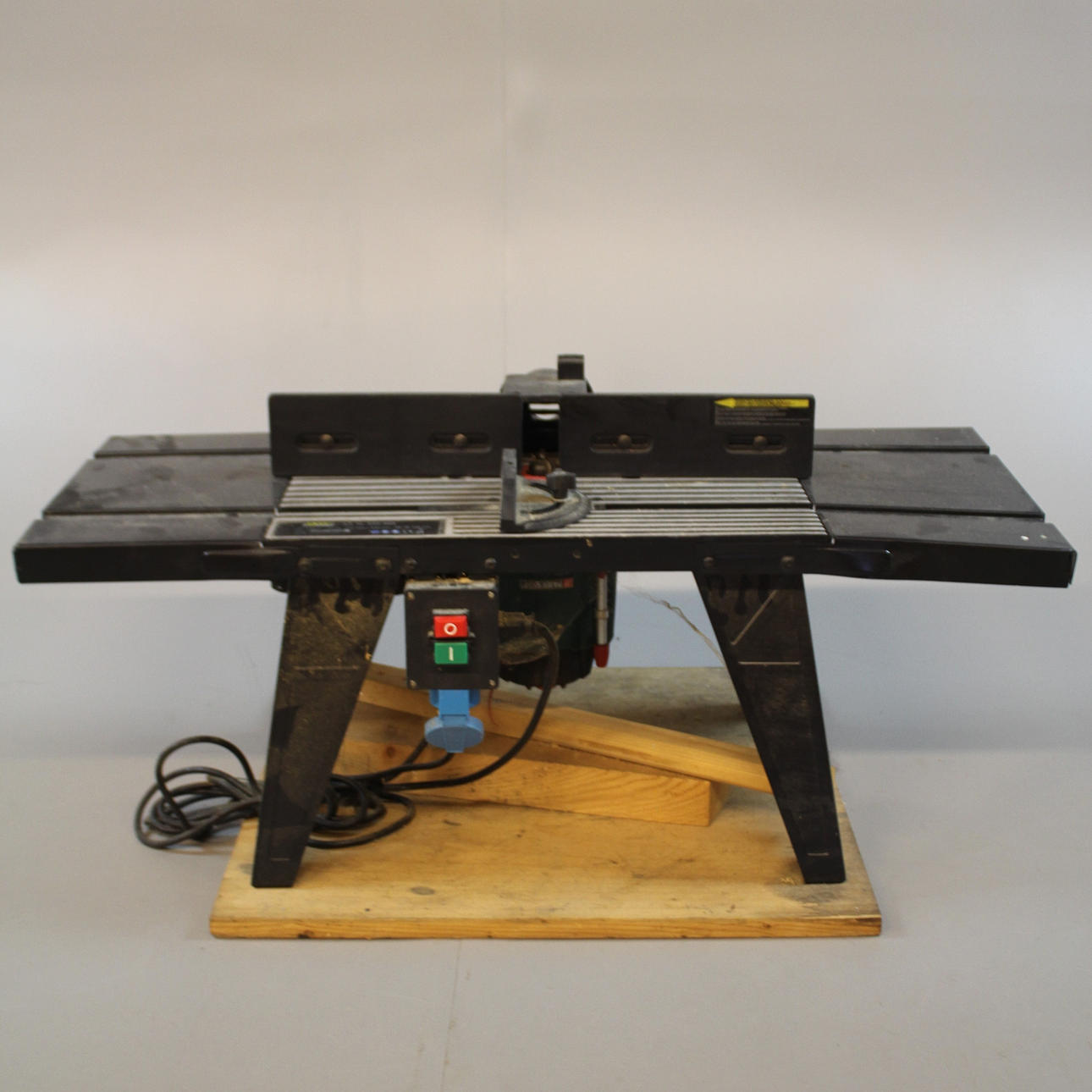 BORD FÖR HANDÖVERFRÄS Meec.