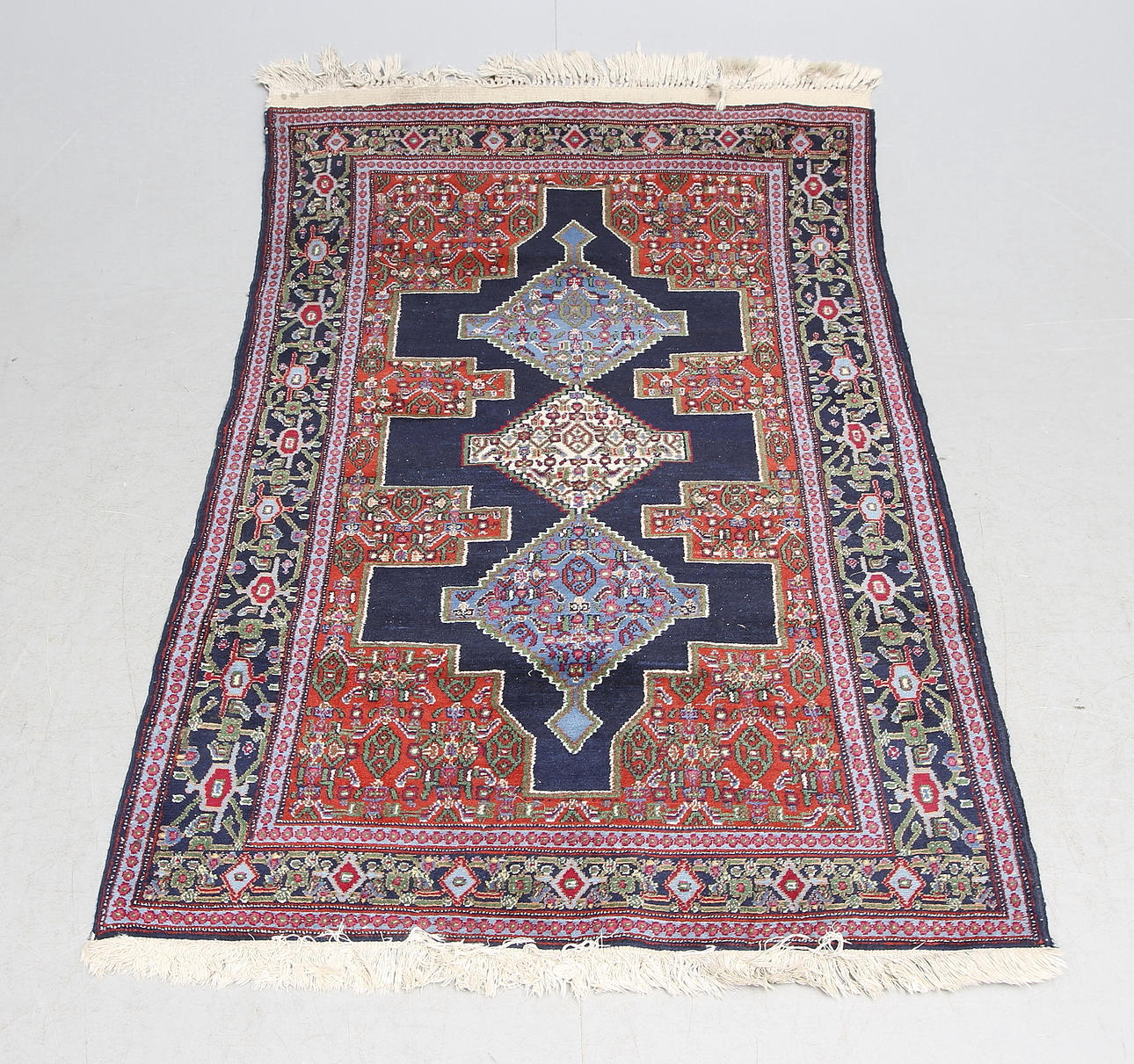 MATTA, orientalisk, 110x160 cm.