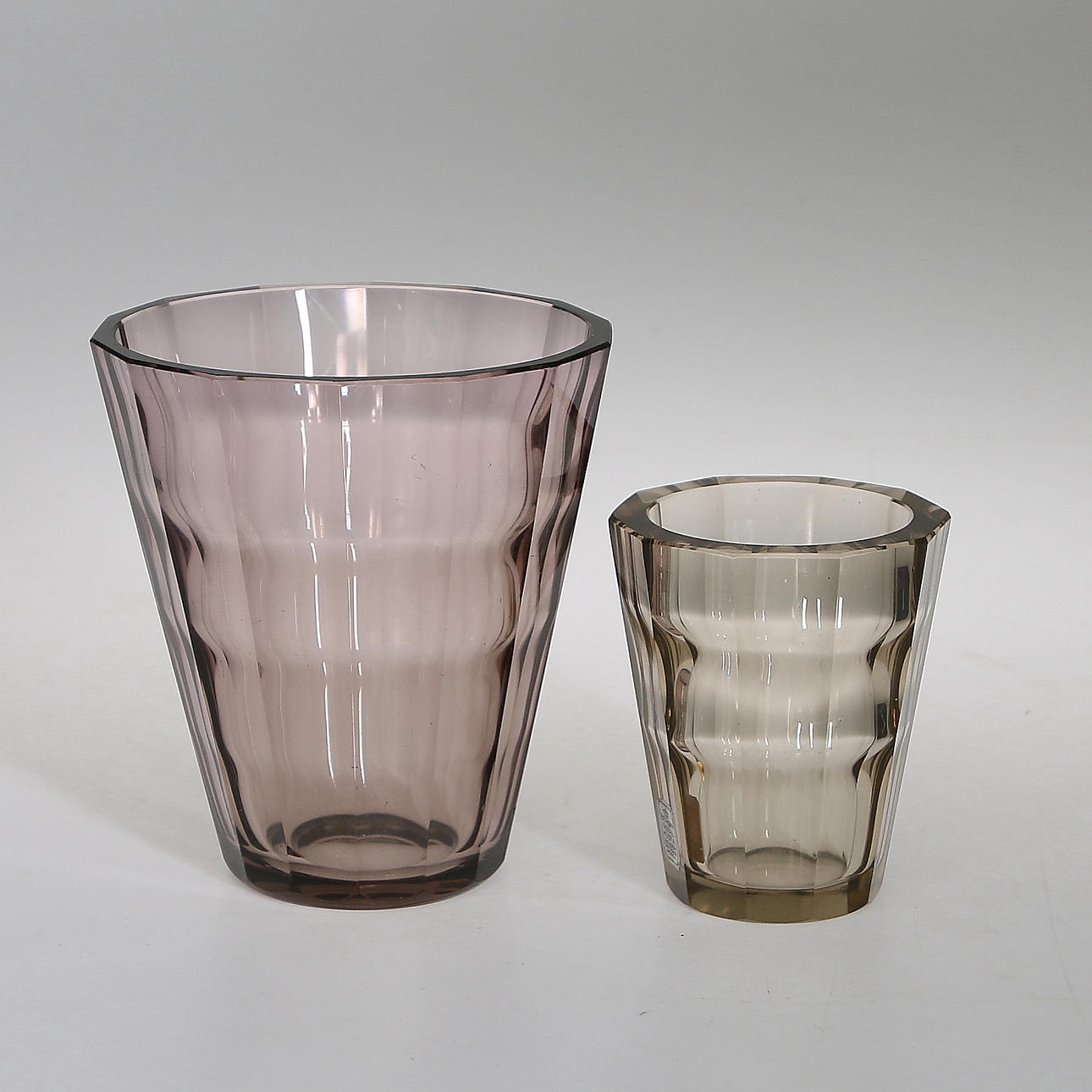 VASER, 2 st, kristall. Elis Bergh, signerad, Kosta. 1936.