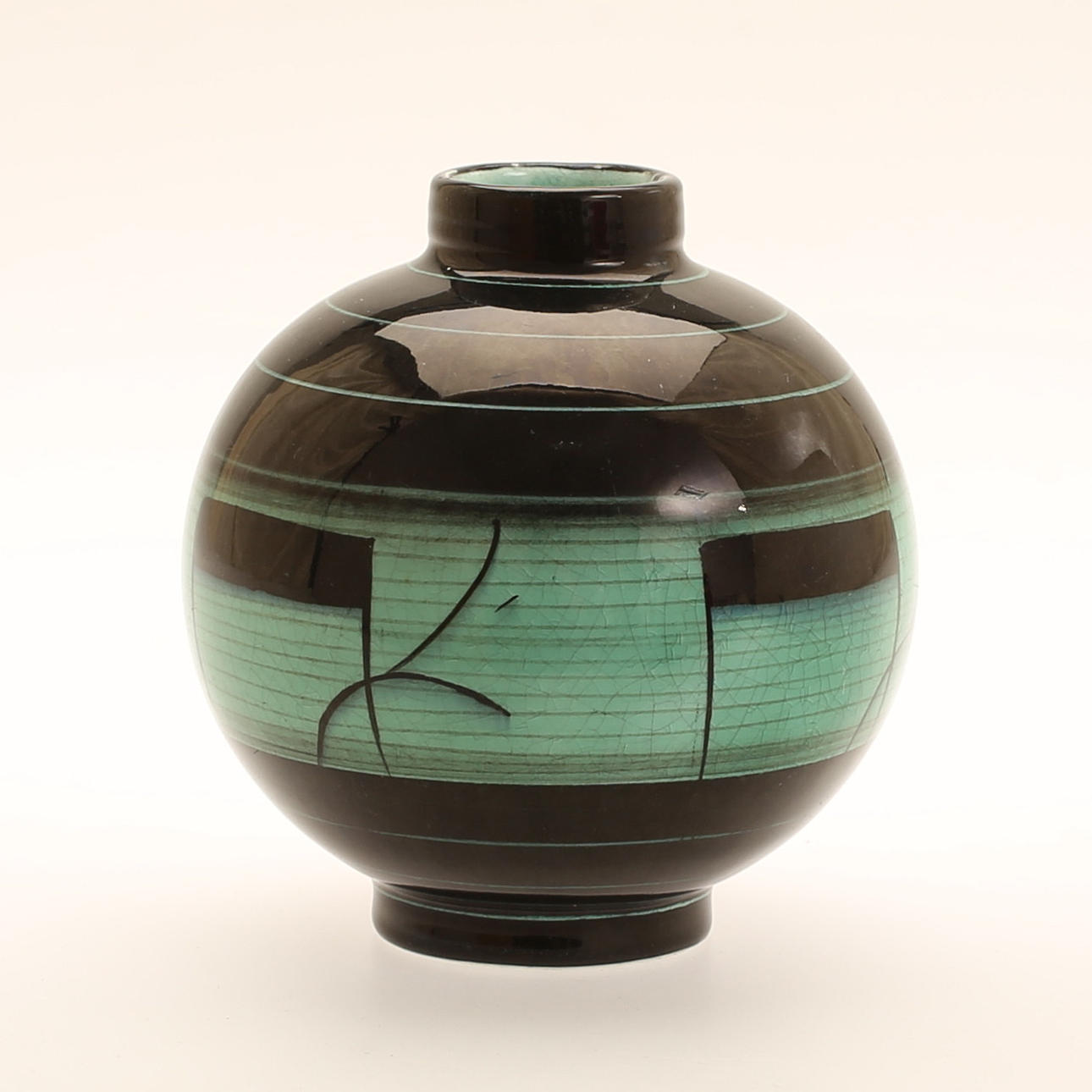 VAS, porslin, Ilse Claesson, Rörstrand.