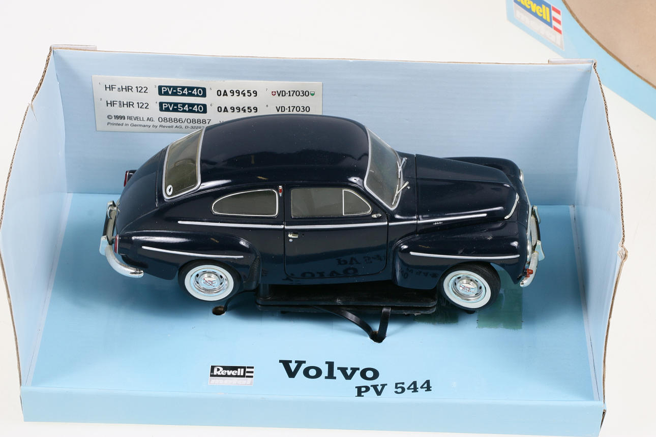 VOLVO PV 544, model car, scale 1:18, Revell. Toys - Auctionet