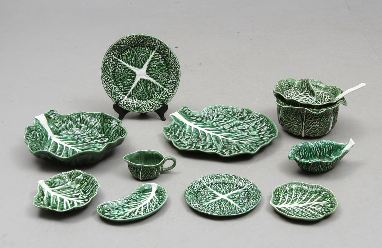 MATSERVISDELAR, ca 30 delar, keramik, Portugal.