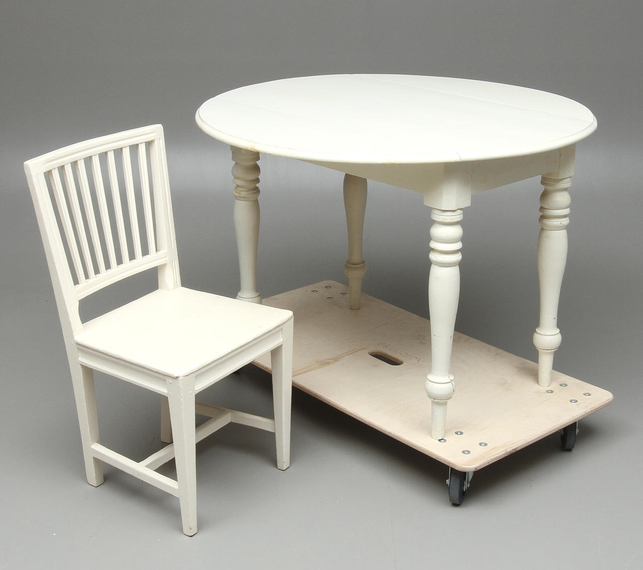 KLAFFBORD samt STOL, vitmålade, 18/1900-tal.