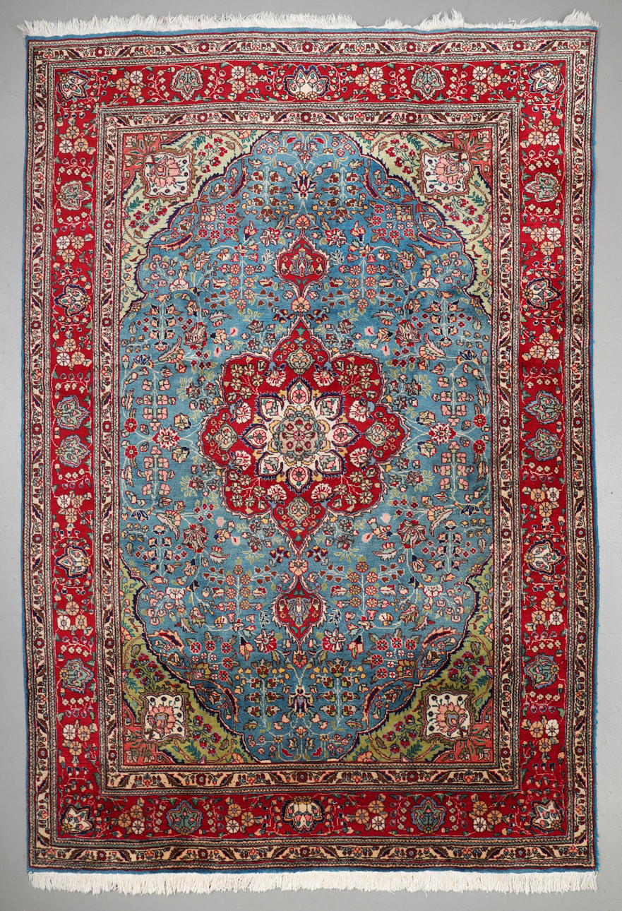 MATTA, persisk Täbriz, 294 x 204 cm.
