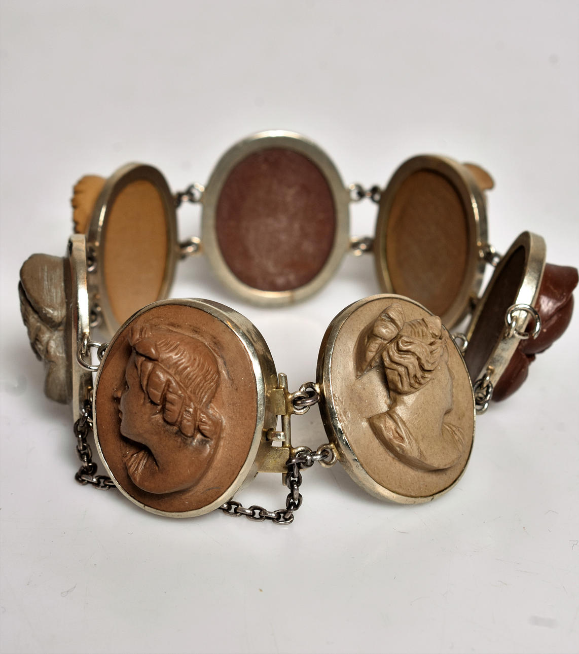 BRACELET LAVA STONE.