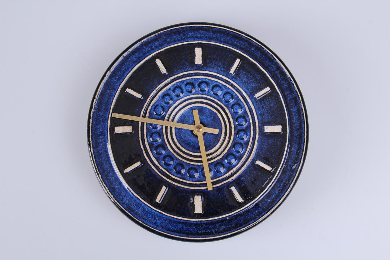 VÄGGUR, Britt Louise Sundell, "Studiohanden" Gustavsberg.