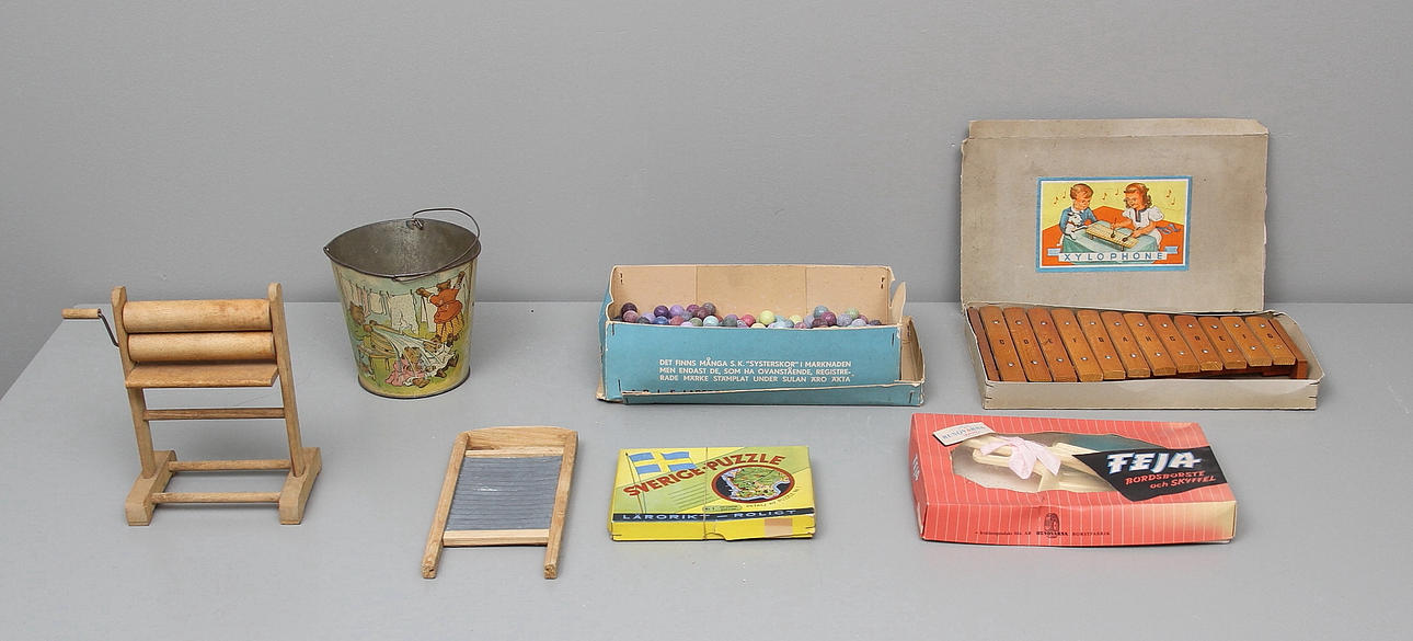 LEKSAKER, 1900-talets mitt, 7 delar.