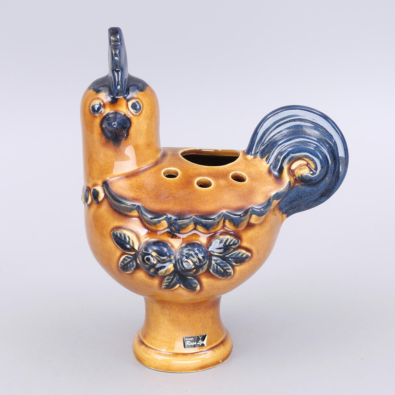 TUPP, porslin, Rosa Ljung.