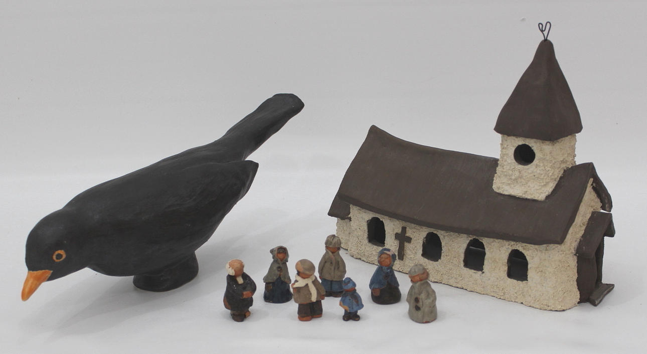 KERAMIKFÖREMÅL 9 stycken Levan Tellbe.