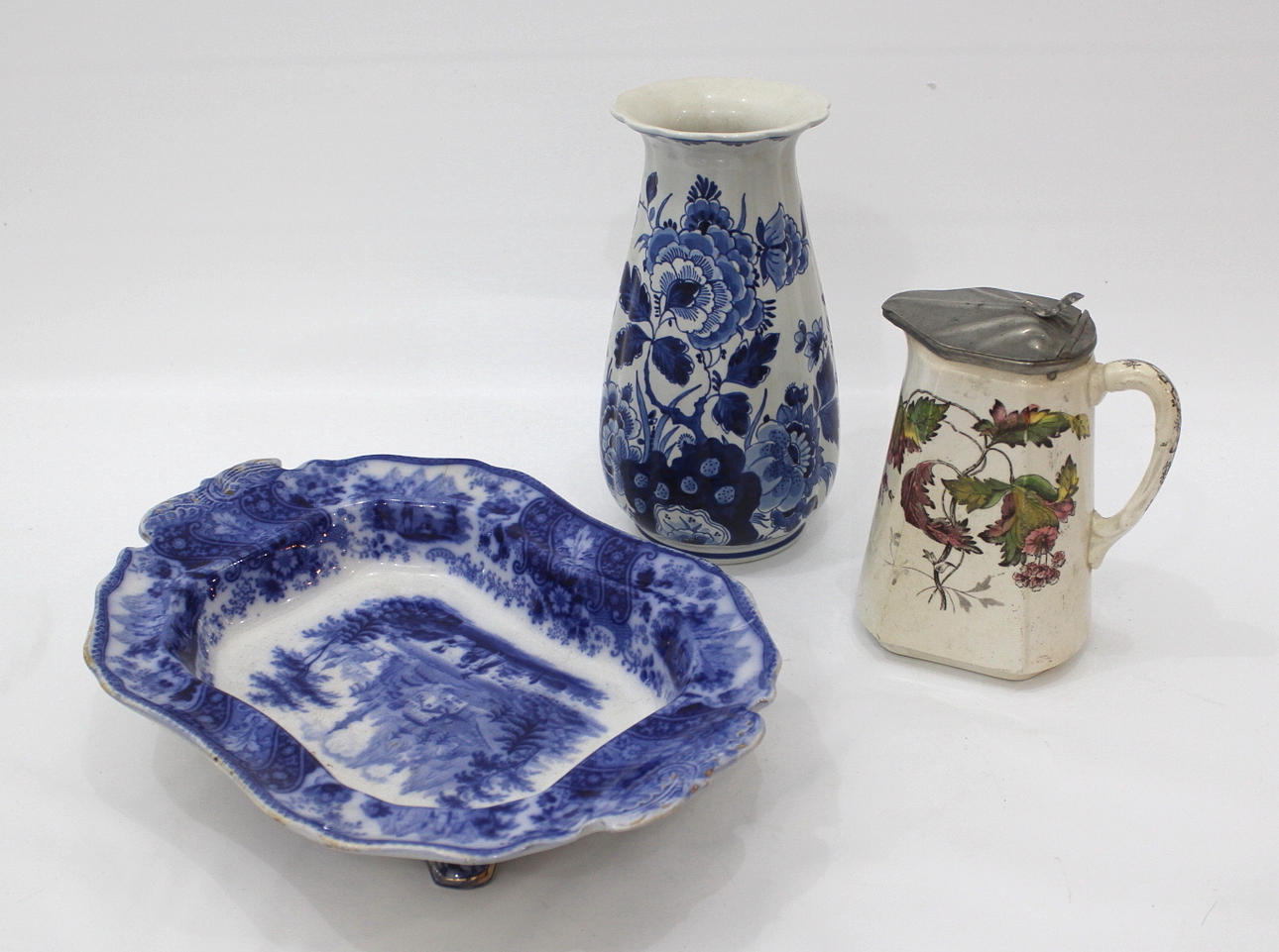 PORSLIN, 3 delar.Delft och engelskt.