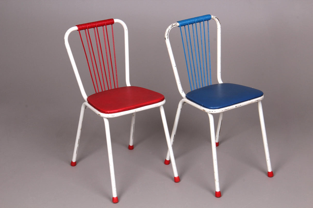 BARNSTOLAR, 2 st, stål och plast, 50-tal.