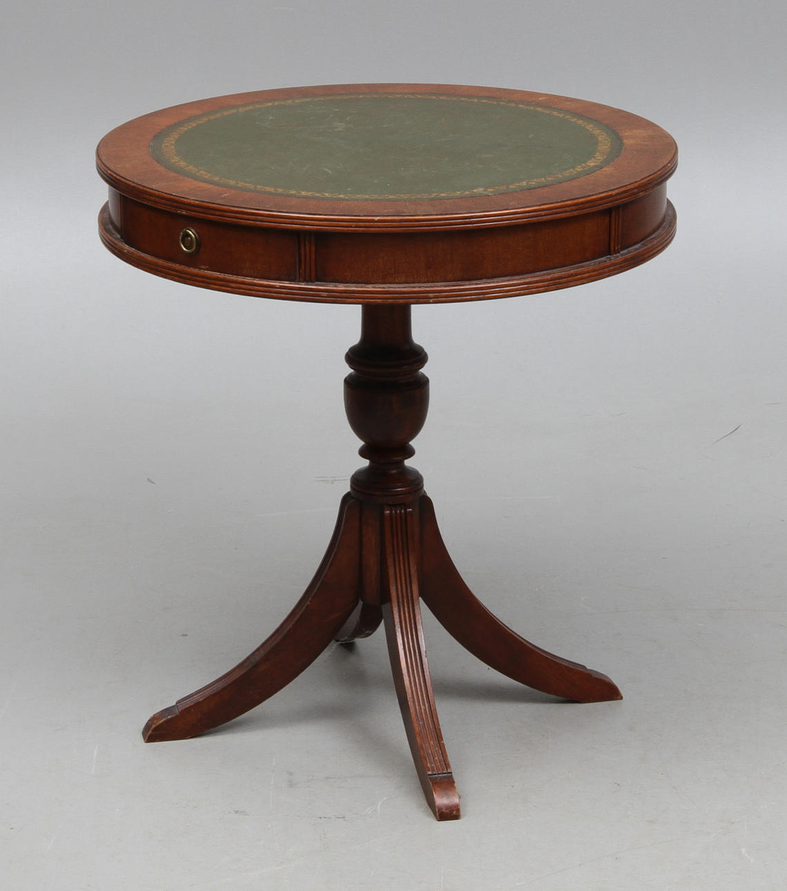 KARUSELLBORD, 1900-tal.