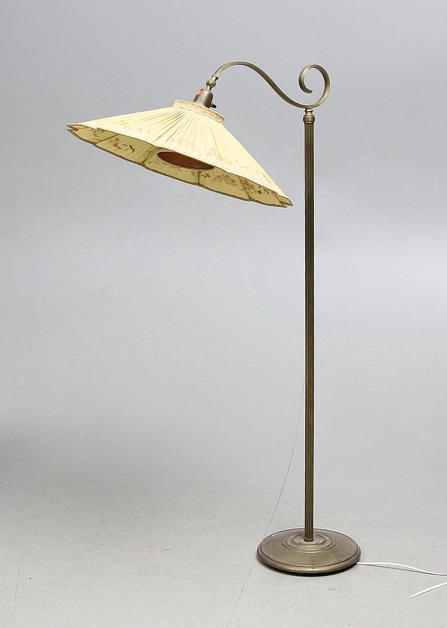 GOLVLAMPA, 1900-talets mitt.