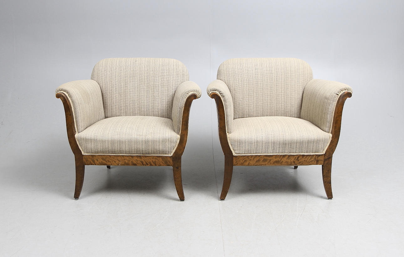 FÅTÖLJER, ett par, 1920-30-tal.