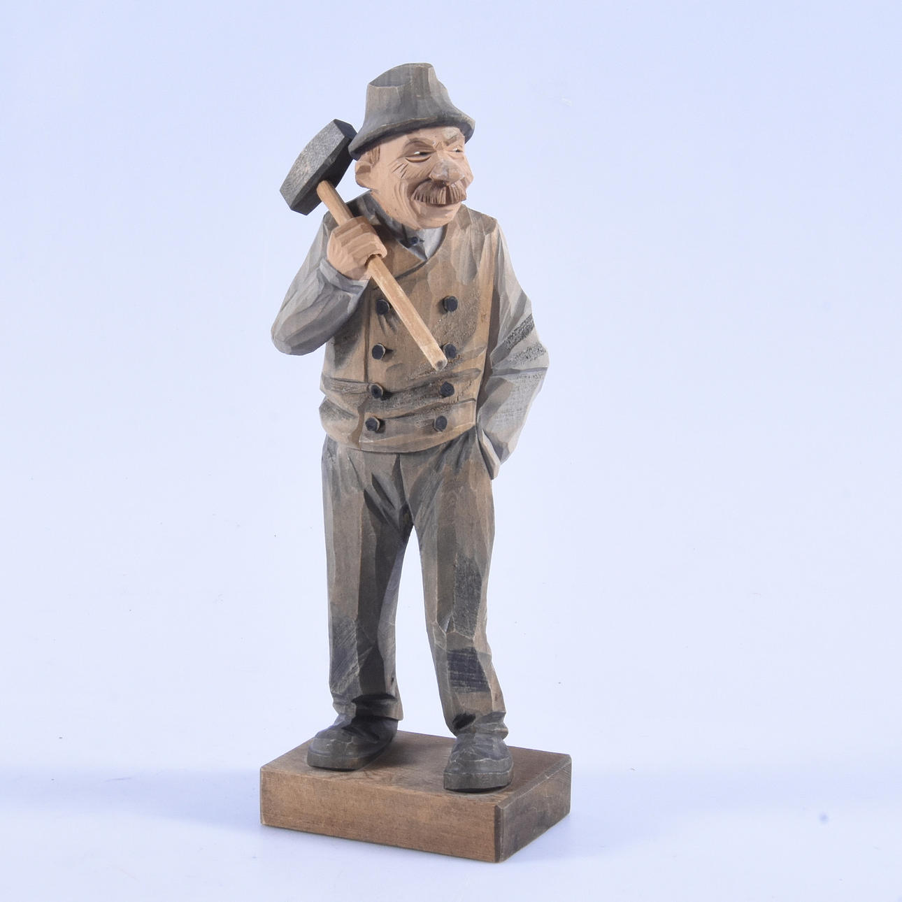 TRÄFIGUR, Lars Trygg.