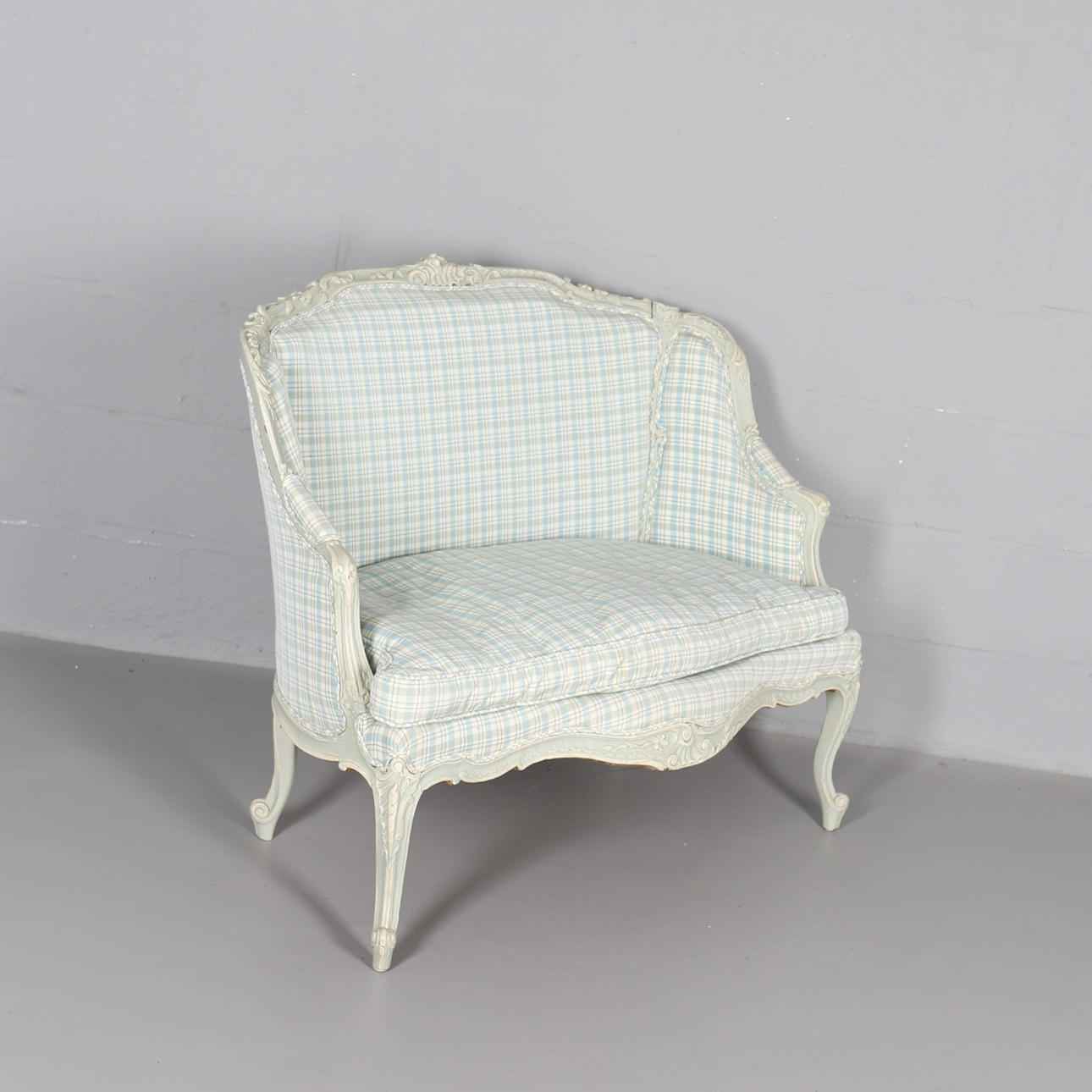 BEMALTER RAHMEN ZWEI SITZER CANAPE.