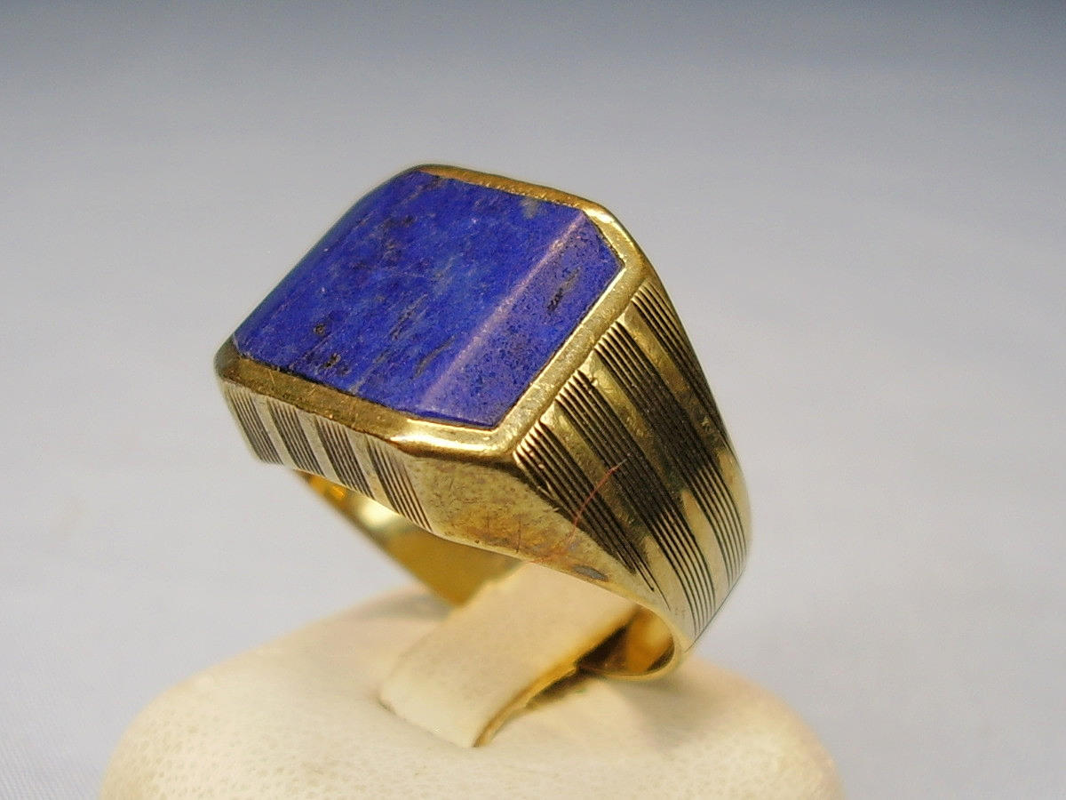HERRENRING GELBGOLD 8 KARAT LAPISLAZULI.