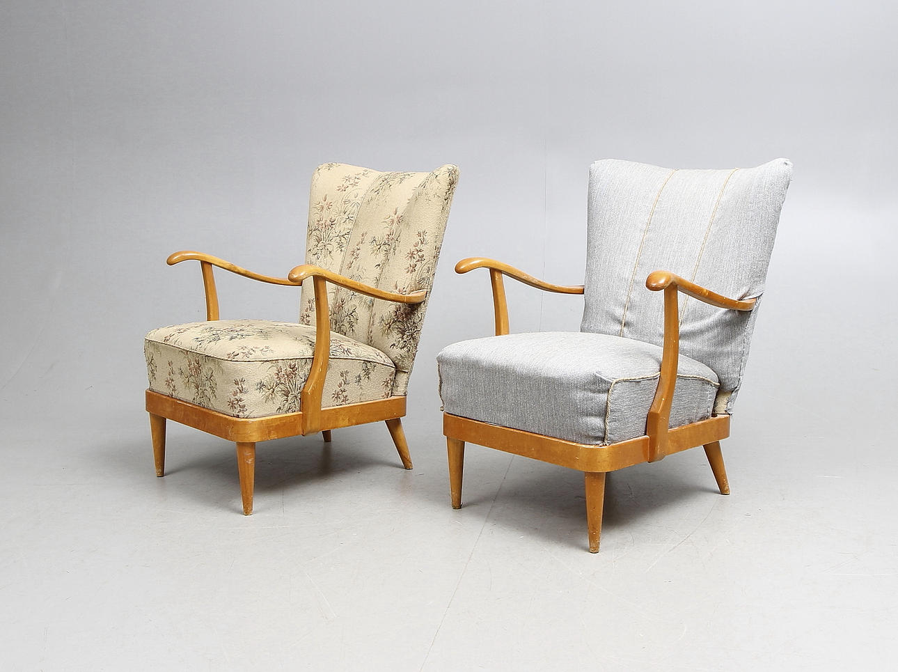 FÅTÖLJER, ett par, 1930/40-tal.