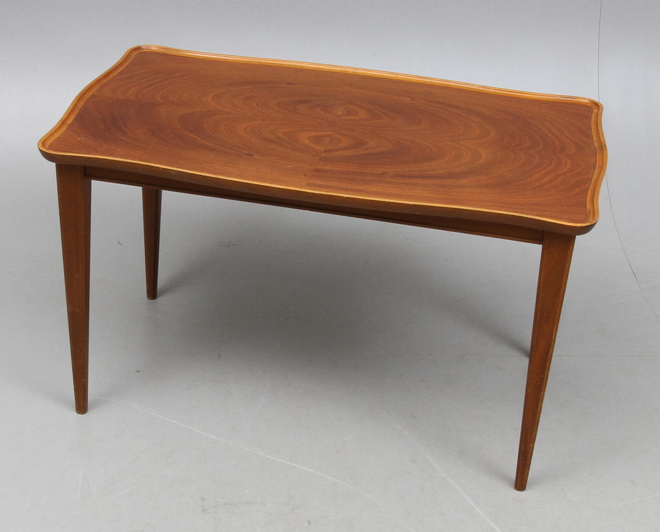 SOFFBORD, Ditzingers, 1900-tal.