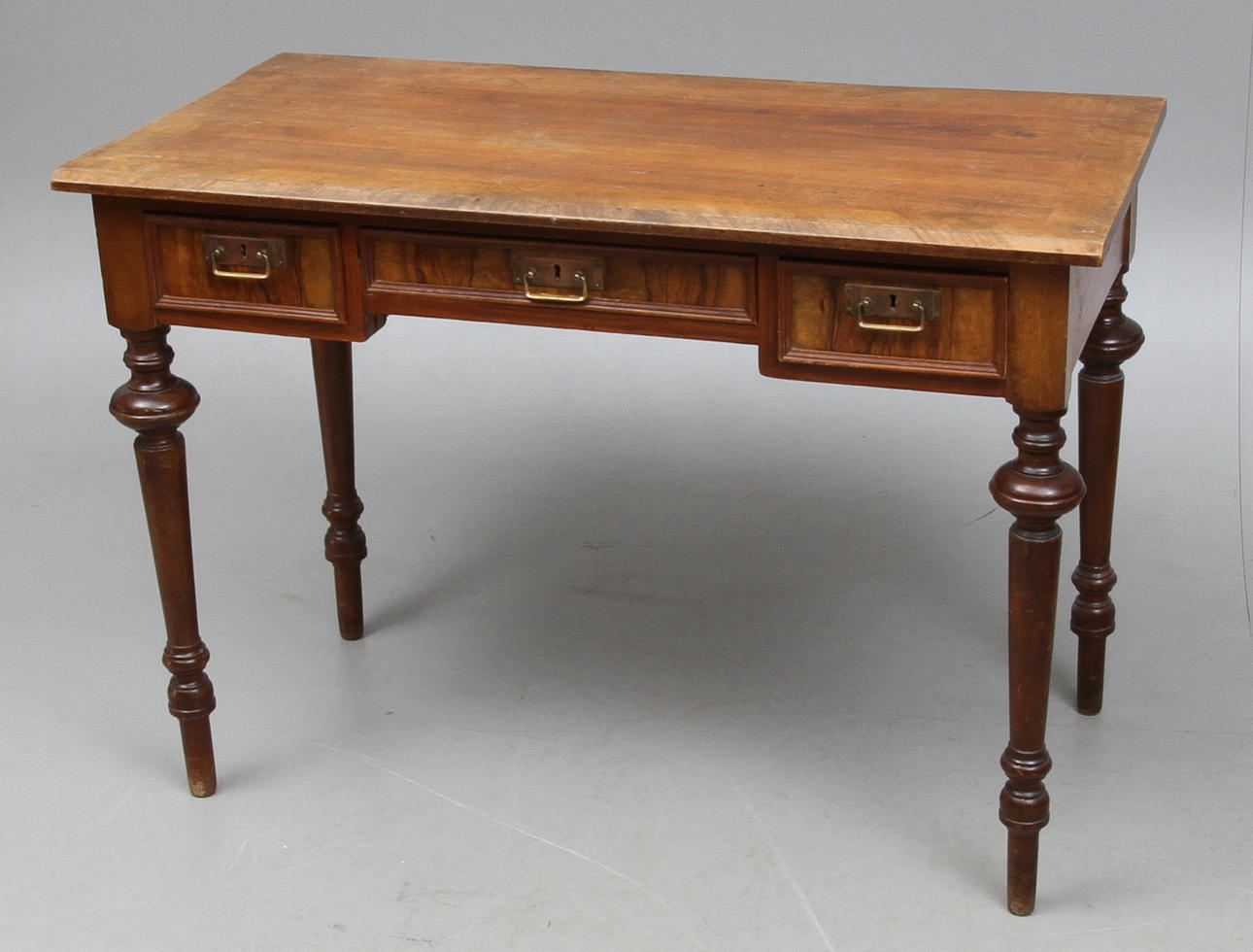 SKRIVBORD, 1800-tal.