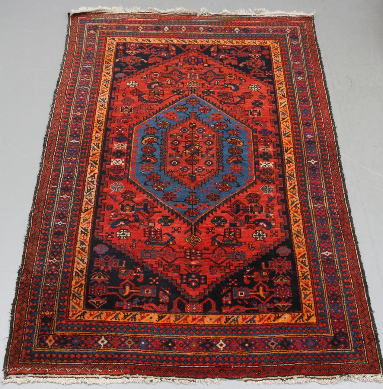 MATTA, orientalisk, ca 188 x 134 cm.