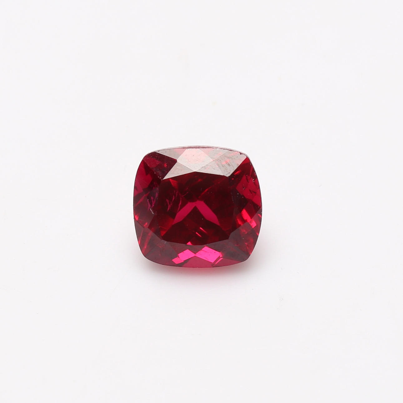 RUBY, Mozambiquem 12ct, approx. 1.76x1.77.