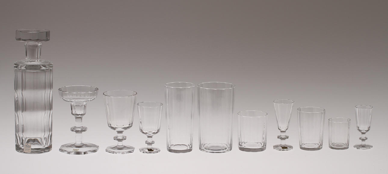 GLASSERVIS, 65 delar, "Karlberg" Kosta.