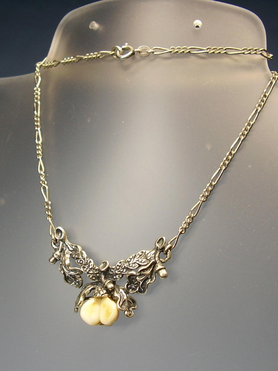 HIRSCHGRANDEL COLLIER SILBER ANTIK.