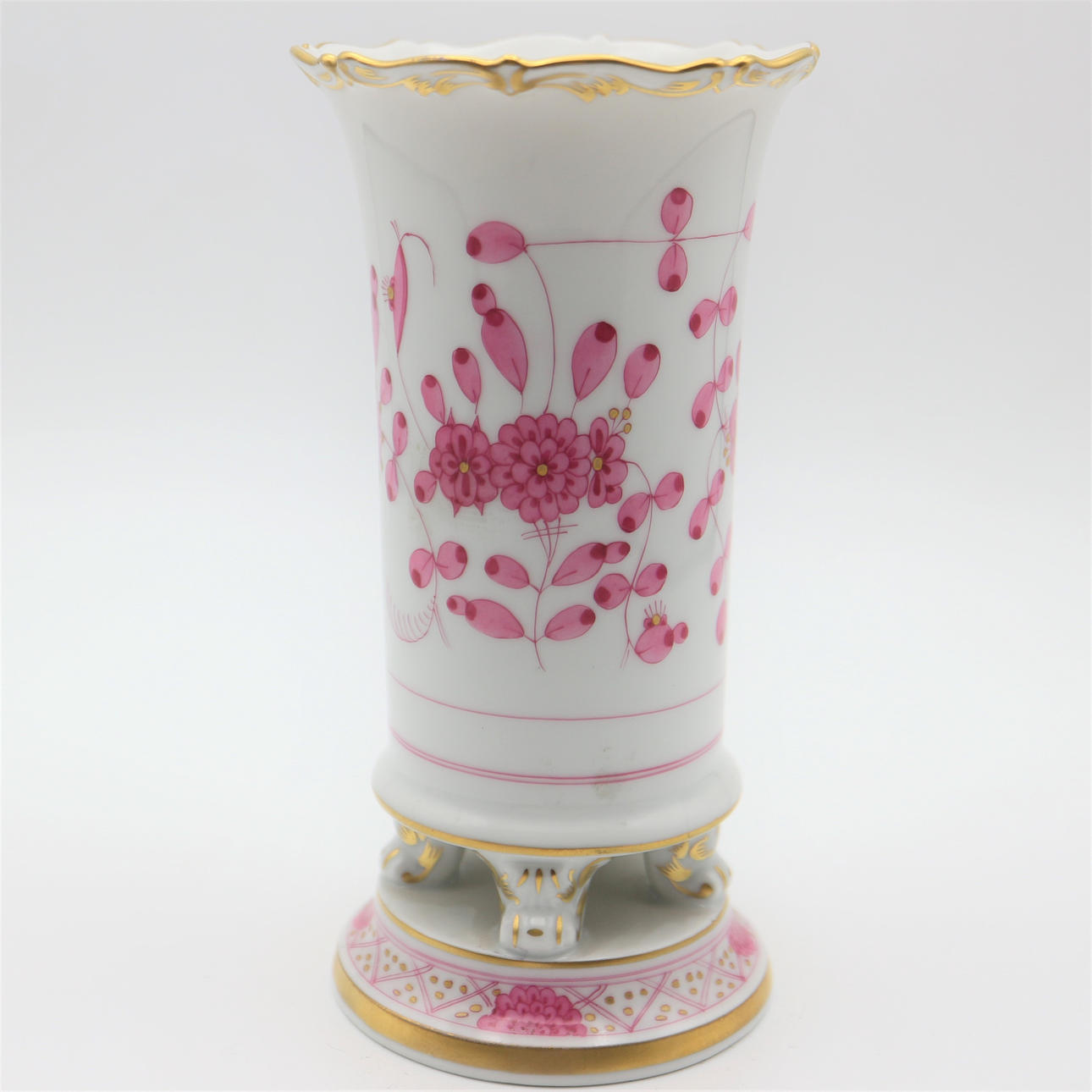 MEISSEN INDISCH PURPUR VASE.