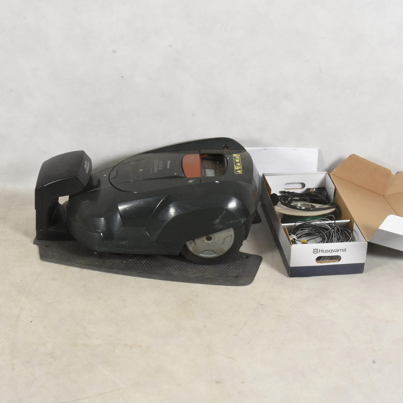 ROBOTGRÄSKLIPPARE, Husqvarna Auto mover.