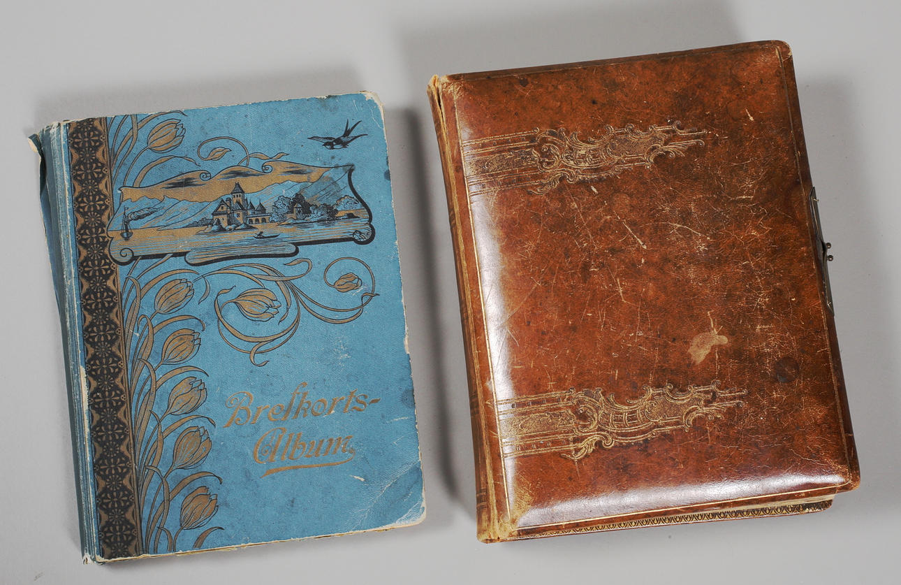 BREVKORTSALBUM OCH FOTOALBUM, CA 1900.