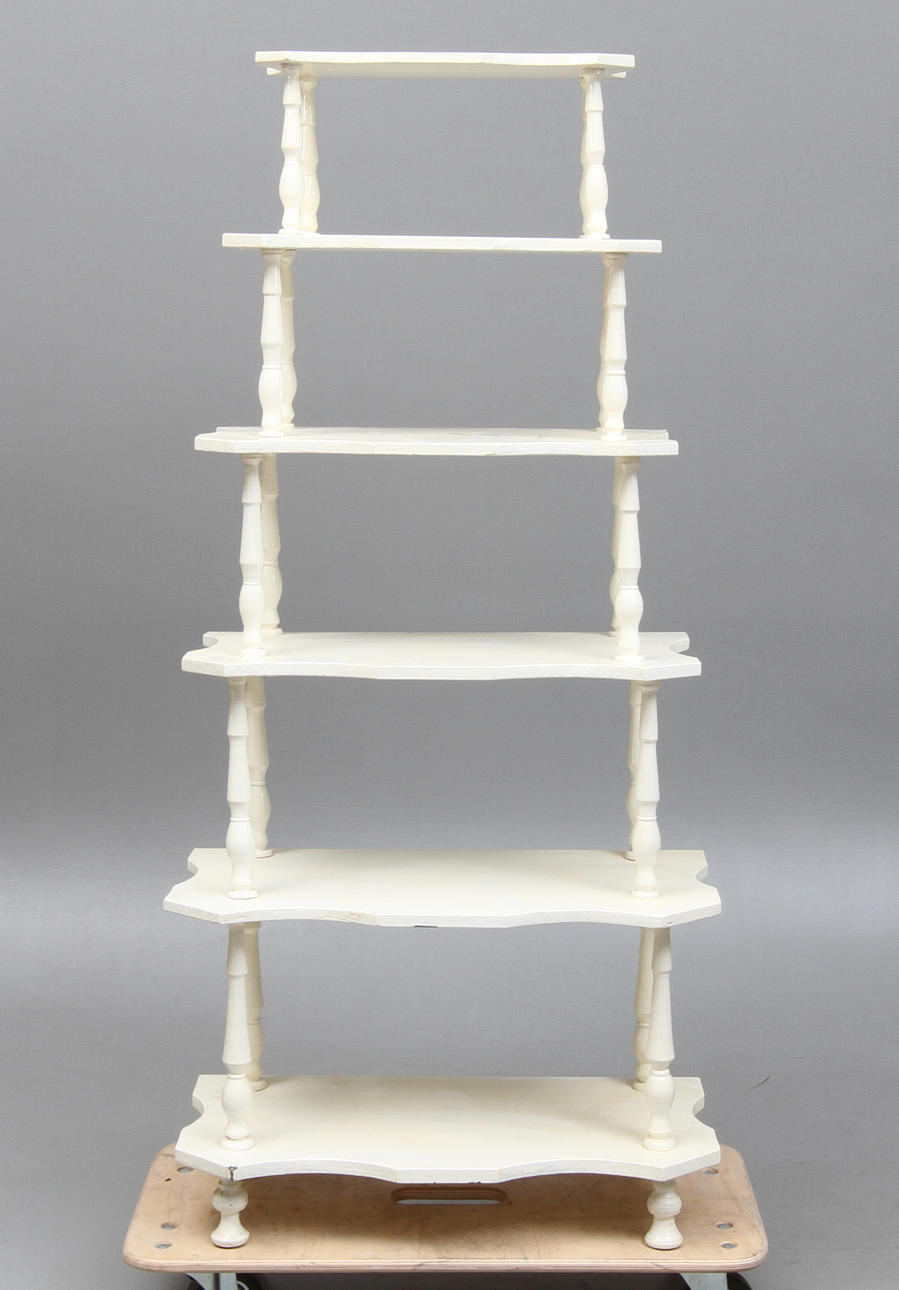 ETAGERE, 1800-talets senare del.