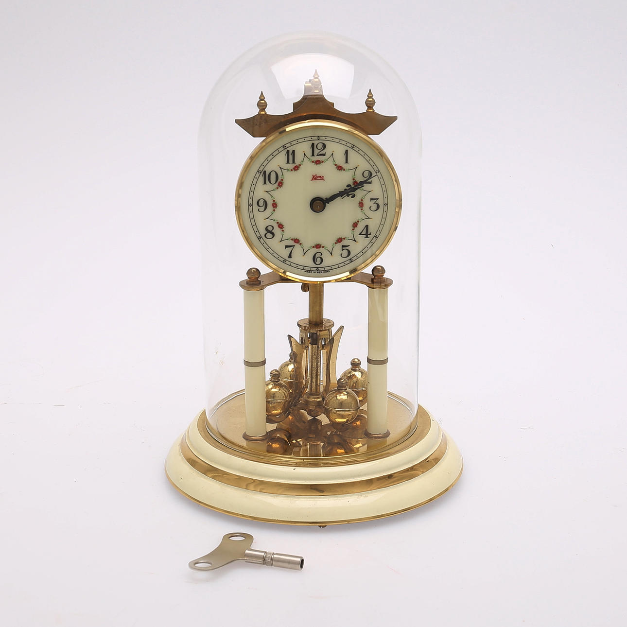 ÅRSUR med glaskupa, Koma, 1900-tal.