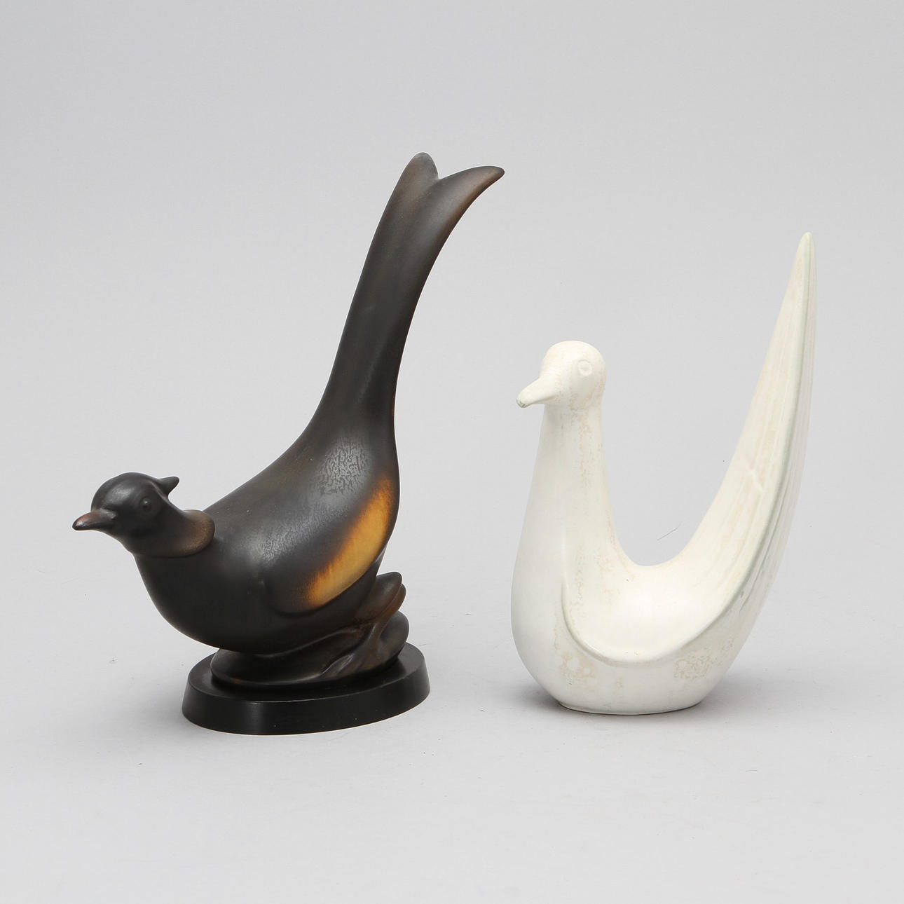 FIGURINER, 2 st, stengods, Gunnar Nylund, Rörstrand.