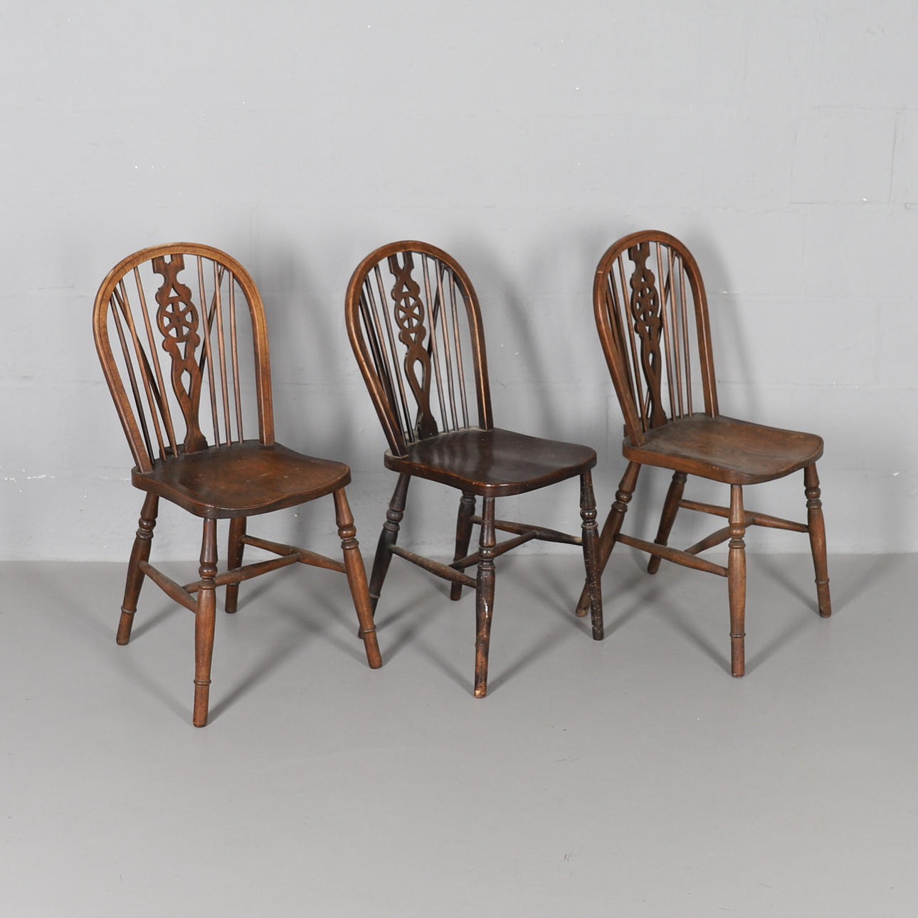 STOLAR, 2+1 st, Windsor modell, modern tillverkning.