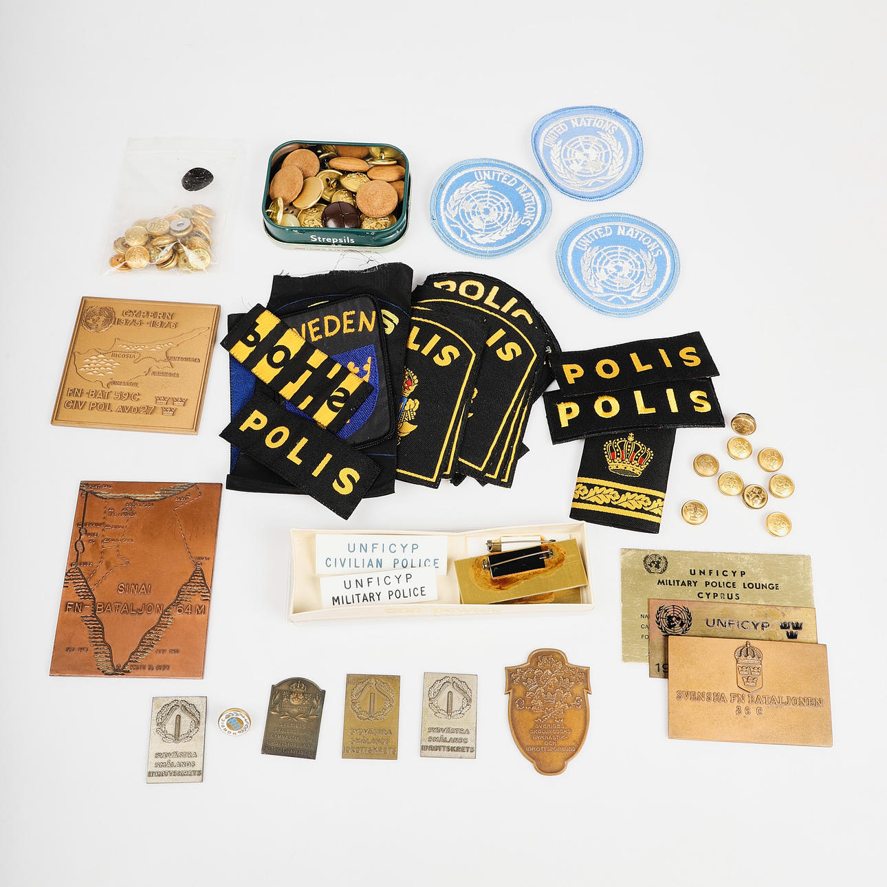 MEDALJER, KNAPPER, UNIFORM BADGES OSV.