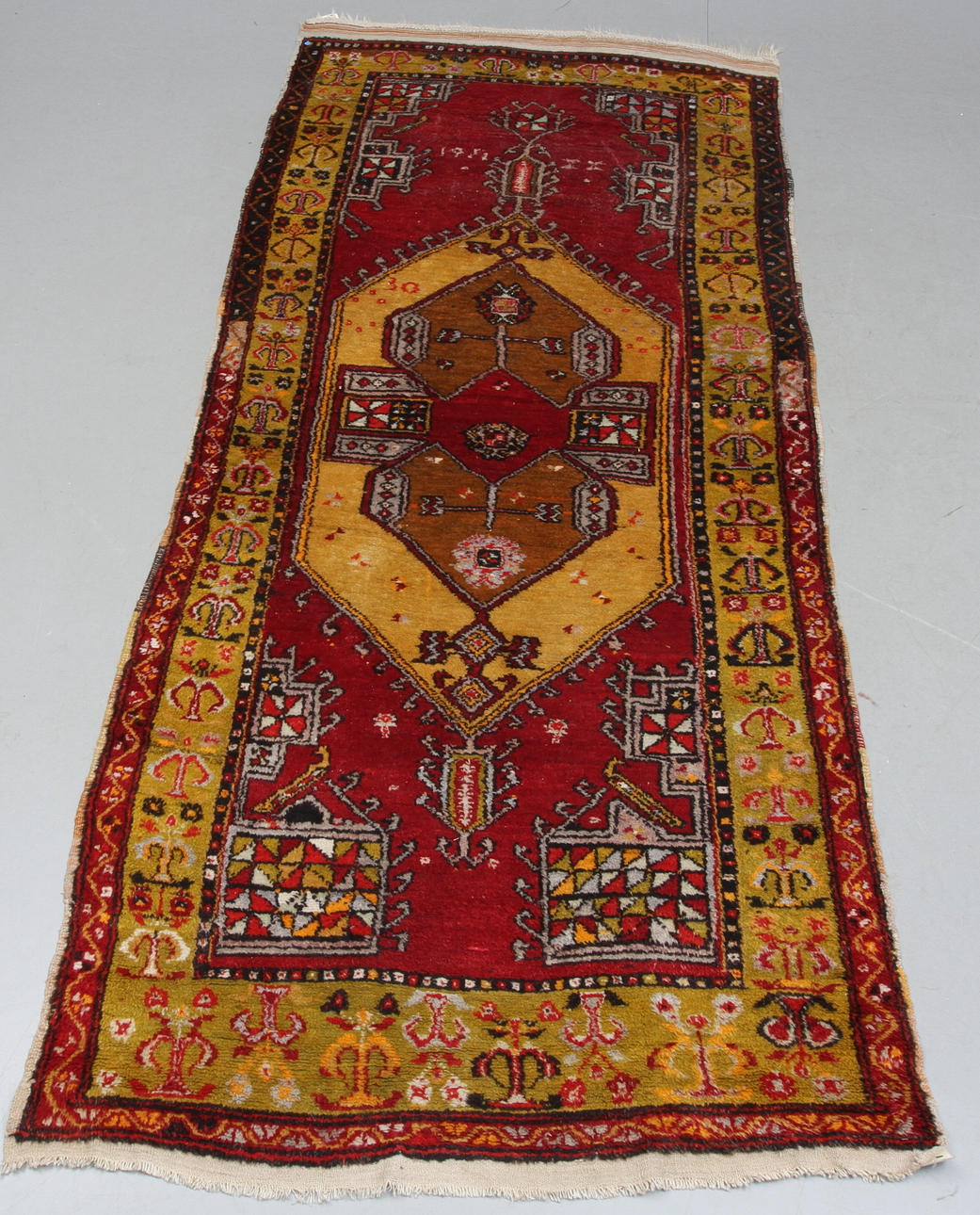 MATTA, orientalisk, ca 266 x 122 cm.