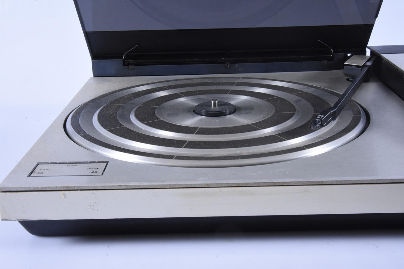 MUSIKSYSTEM, Bang & Olufsen 3300.