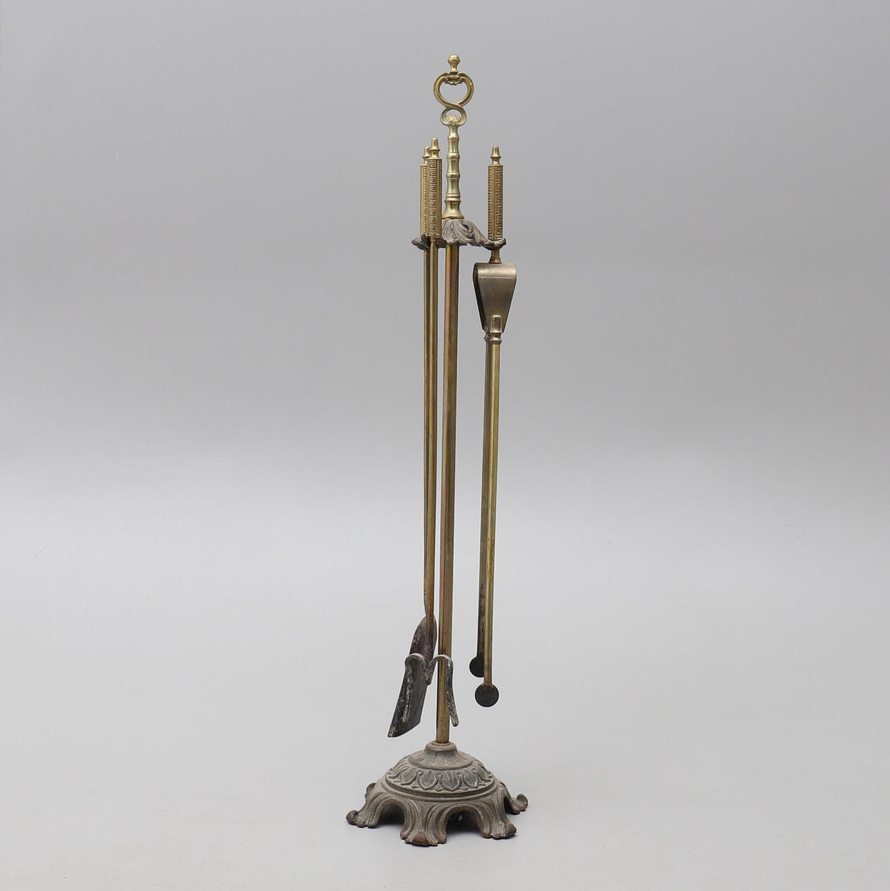 ELDSTÄLL, mässing och gjutjärn, omkring 1900.