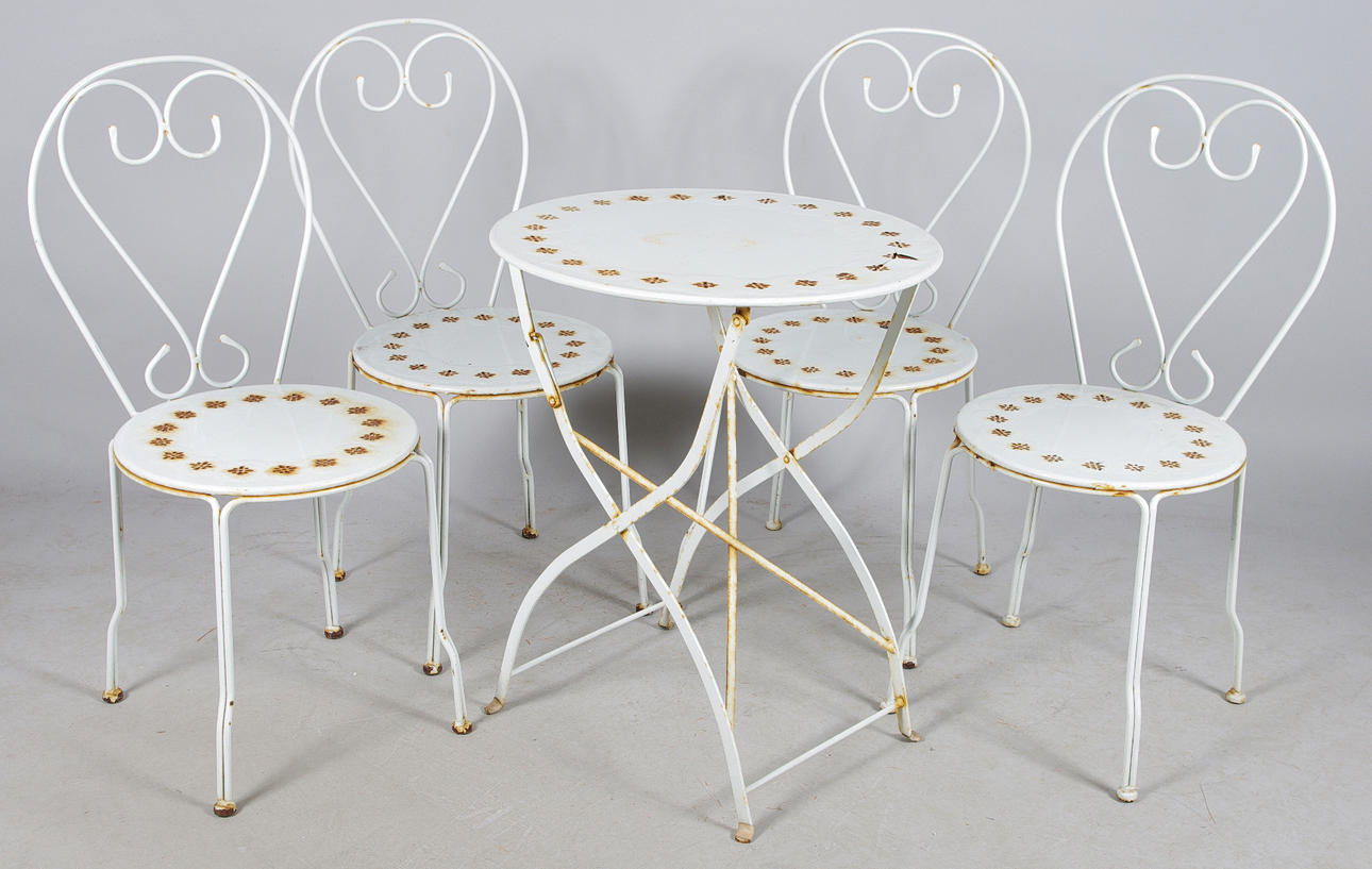 TRÄDGÅRDSGRUPP, vitmålad smide.