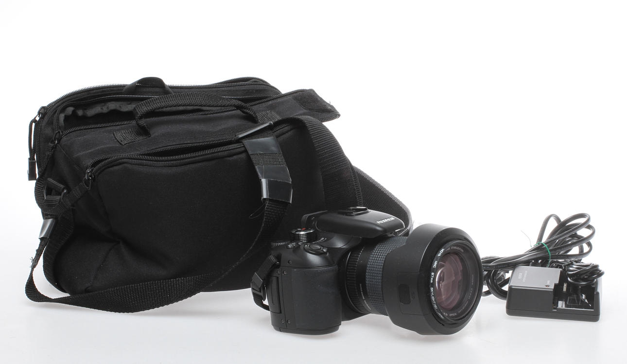 KAMERA, Fujifilm Finepix S100 Fs, serienummer 8Q09254.