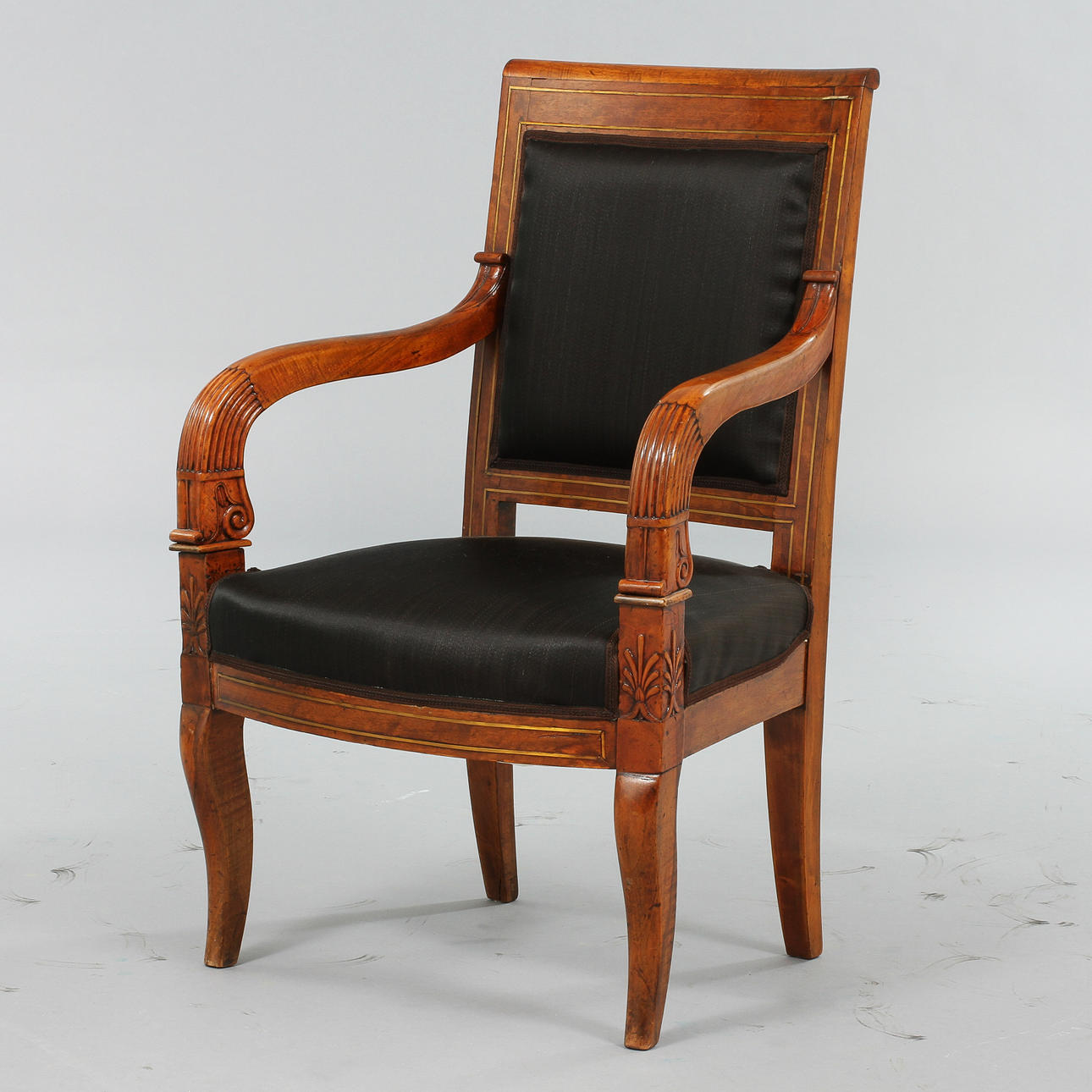 KARMSTOL, Biedermeier 1800-talets förra hälft.