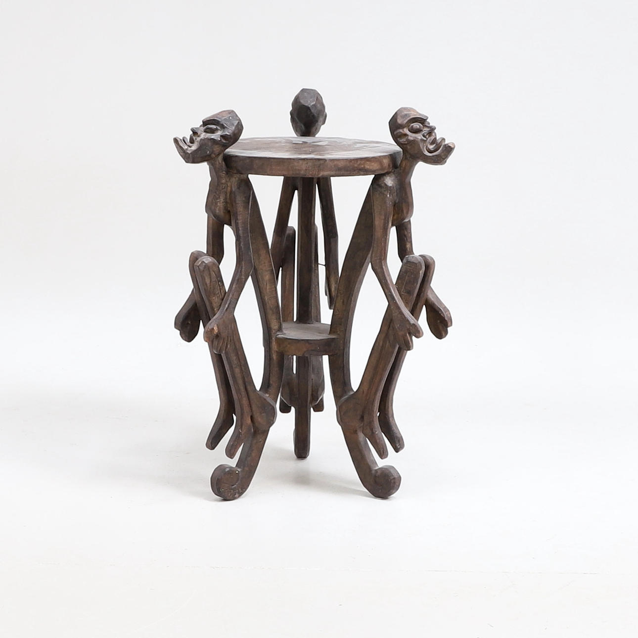 MESA, madera tallada, África.