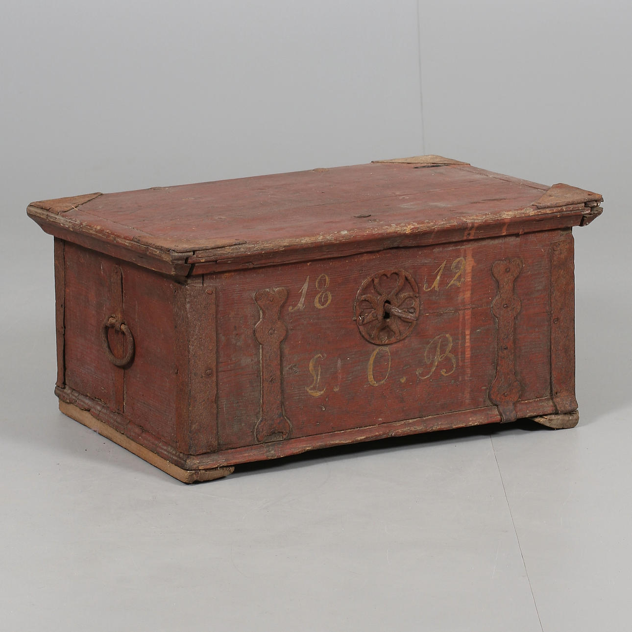 COFFIN, common man, marked 1812.