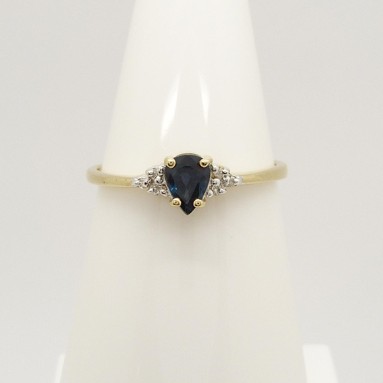 PÄRONFORM SAFIR & DIAMANTRING.