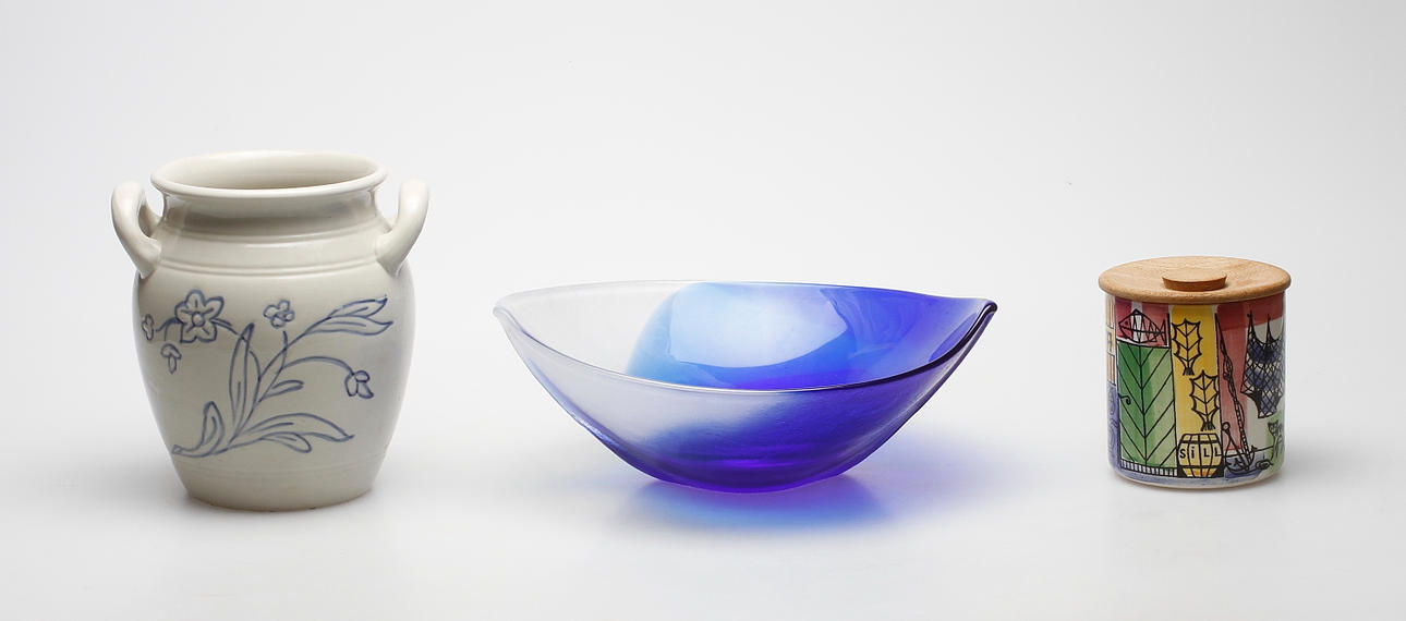 SKÅL, KRUS samt BURK bl.a. Mats Jonasson, Målerås.