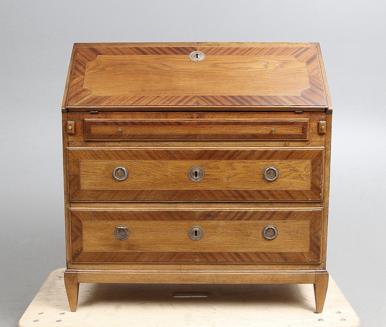 SKRIVKLAFF, Gustaviansk typ, 1800 tal.