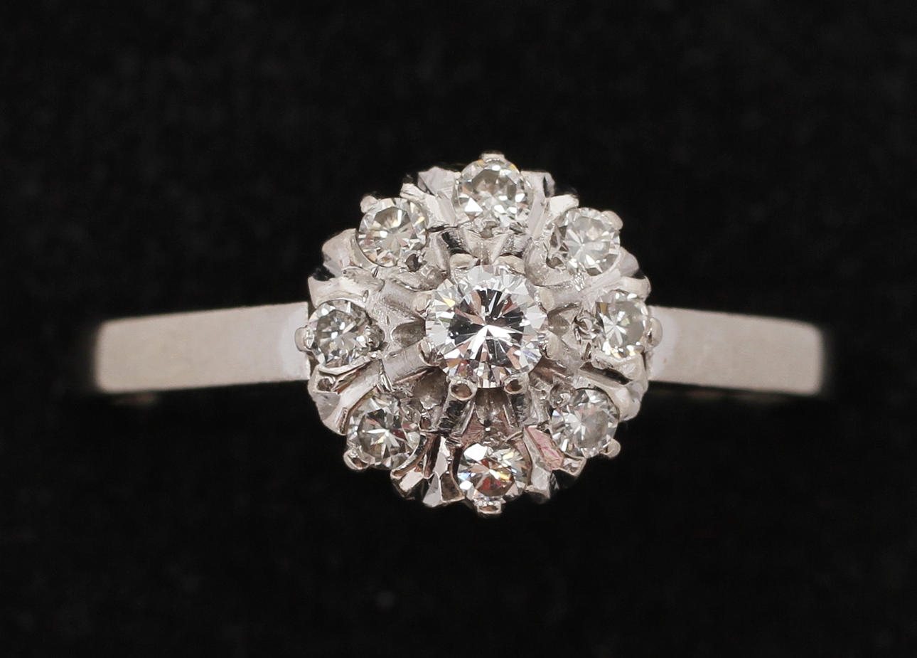 RING, 18k vitguld med briljanter, JLAN Göteborg, 1971. Vikt 3,5g.