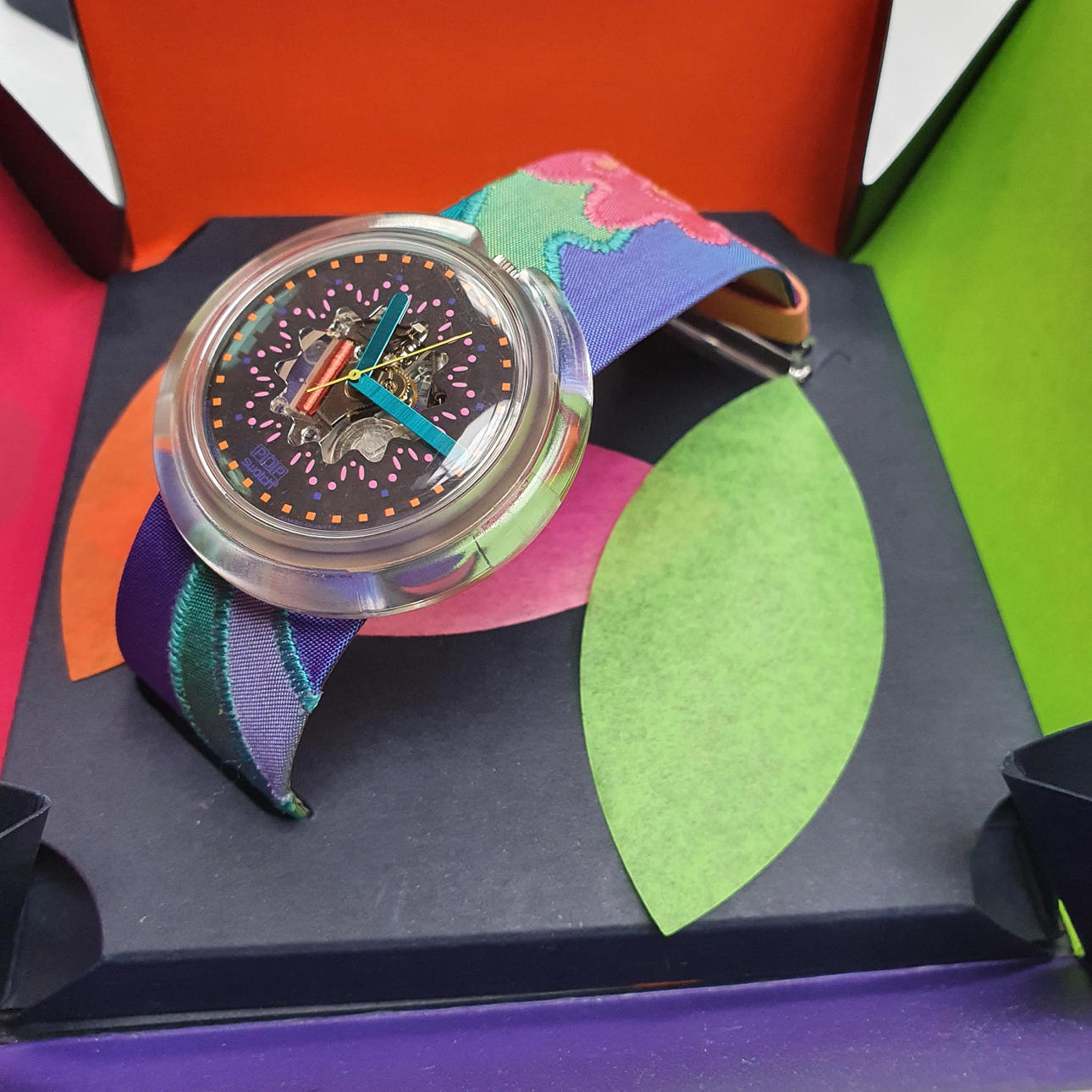 - RELOJ DE PULSERA SWATCH VERUSCHKA Pop.